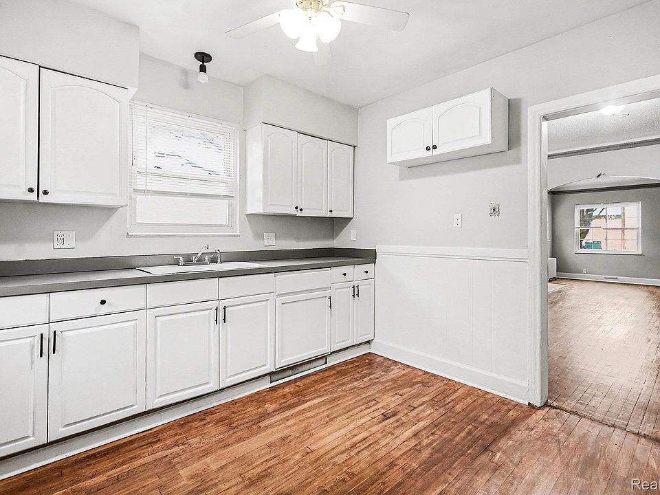 15065 Lincoln Ave, photo 13