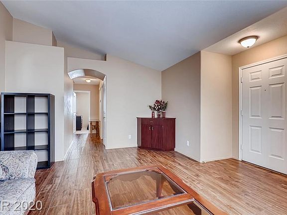 4th image of 2133 Madica Ave