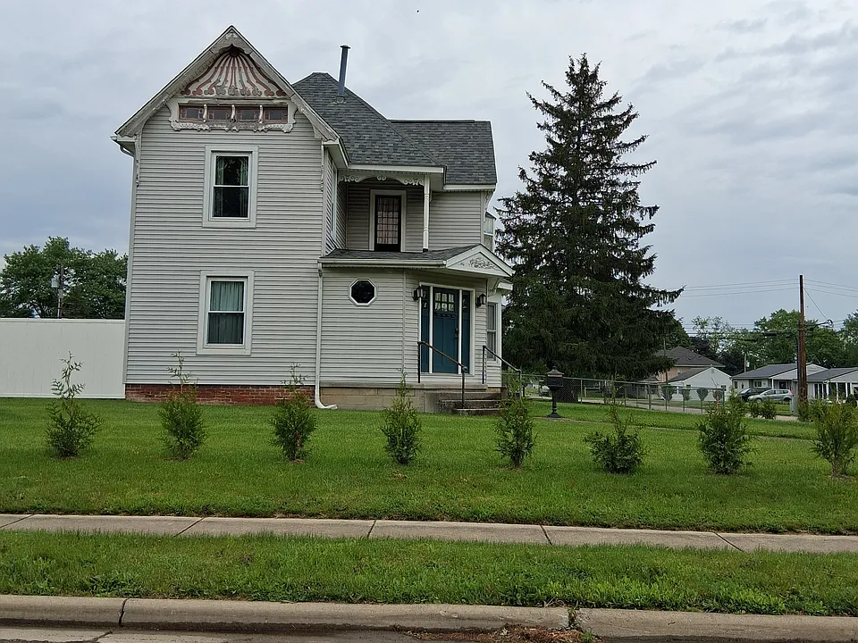 804 Dayton Ave NW