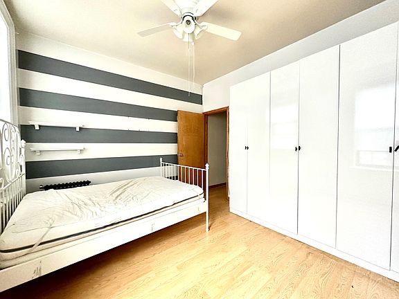 4th image of 1163 43rd St #1A