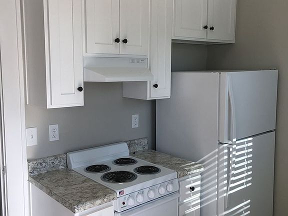 4th image of 1200 N Bronough St