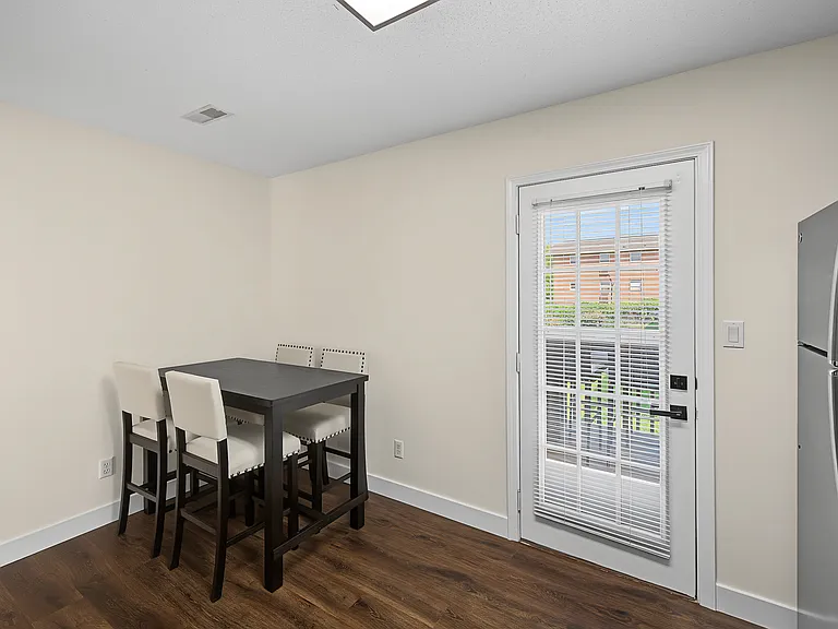 3209 Quiet Way — Photo 10