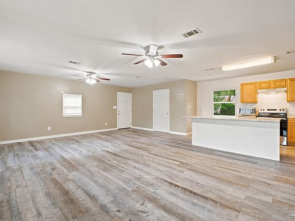 4th image of 4332 Wycliff Dr