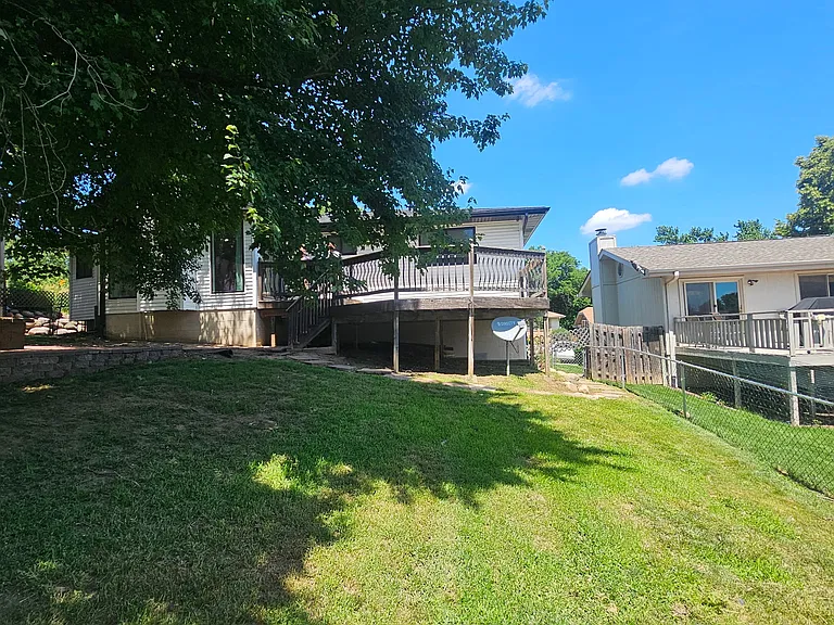 14465 Krug Cir — Photo 8