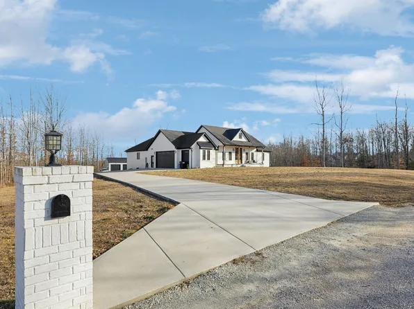 280 Saddlebrook Dr, Hohenwald, TN 38462