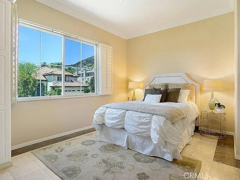 948 Ellesmere Way — Photo 31