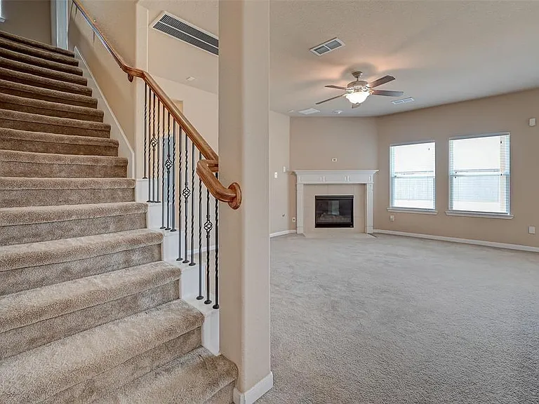18211 Cimmaron Oak Ln — Photo 4