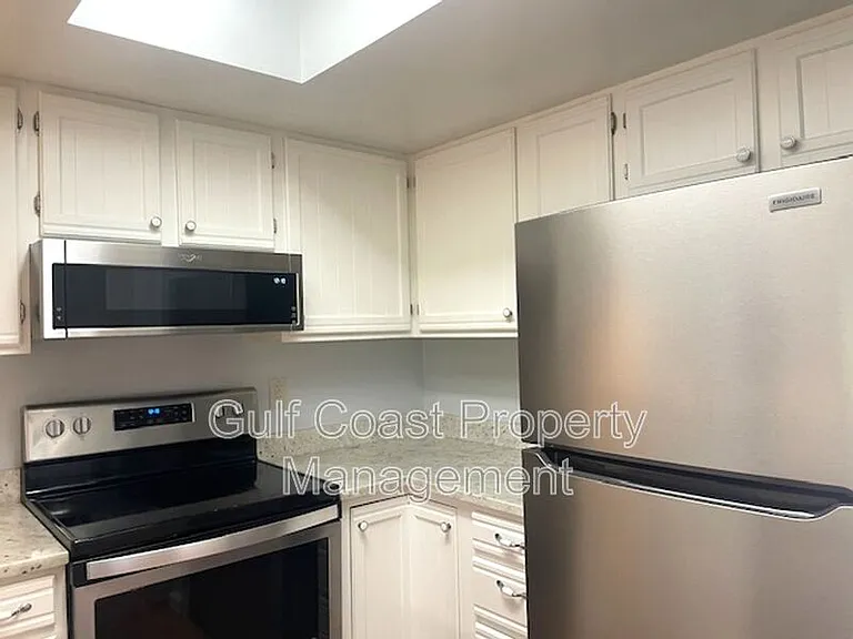 4574 Ringwood Mdw — Photo 8