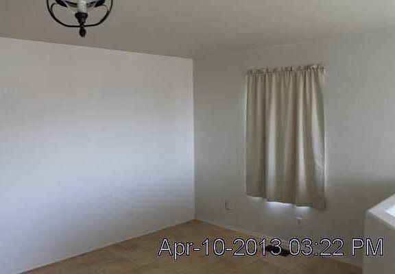5th image of 8301 Vista Serena Ln SW