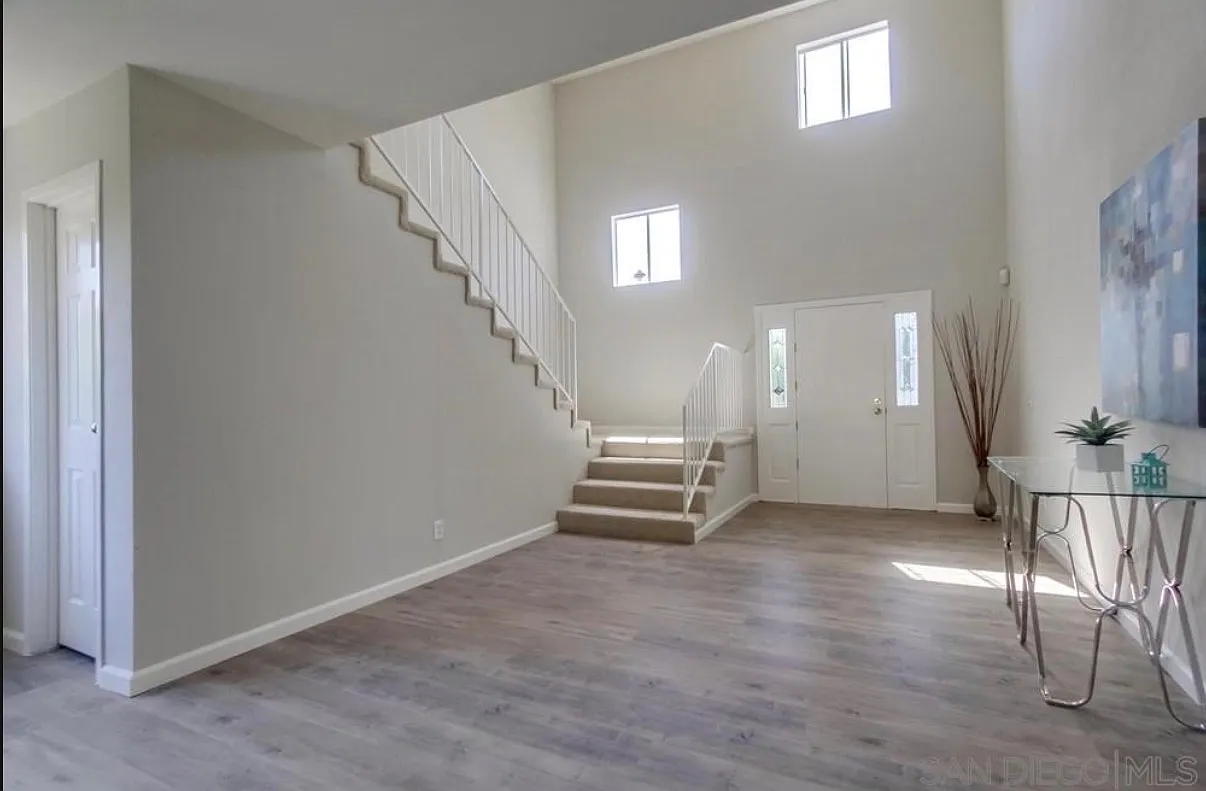 5 bed, 2924 sqft, $6,000 — Photo 3