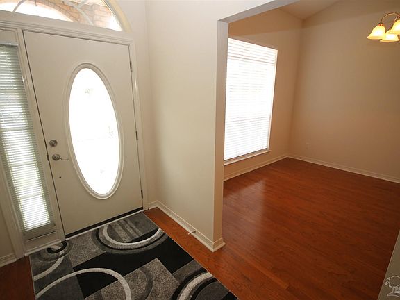 4th image of 4676 Winterdale Dr