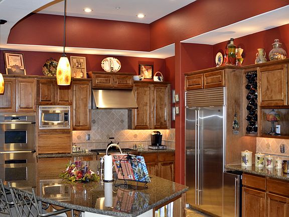 Huge Gourmet Kitchen
