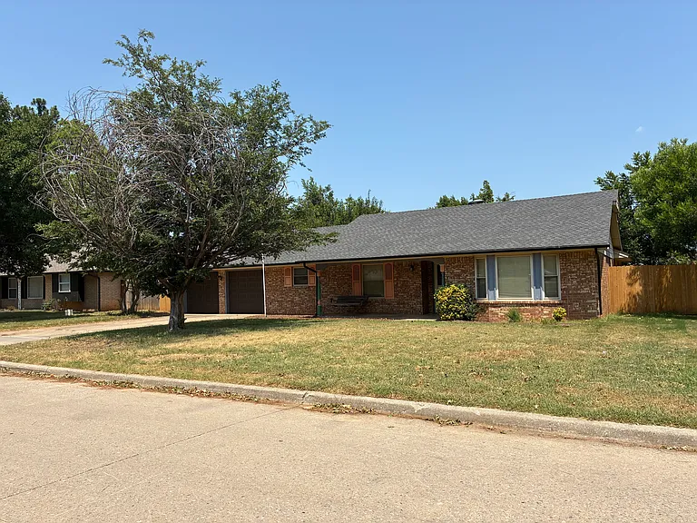 3124 Tudor Rd — Photo 1
