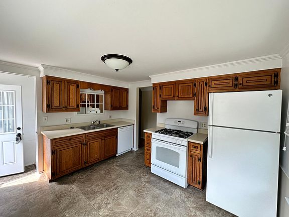 4th image of 2332 Brandywine Ln