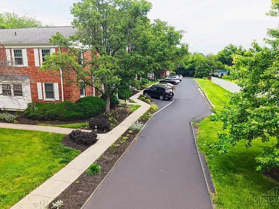 2nd image of 1110 Springfield Pike APT 15