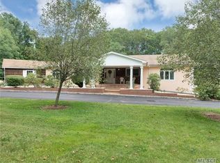 230 Half Hollow Rd, Dix Hills, NY 11746