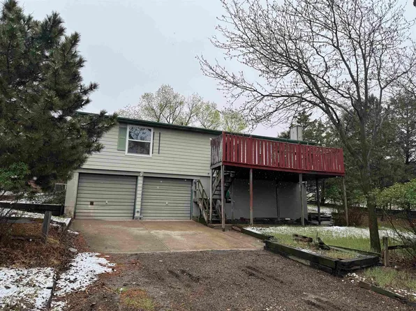 155 Hill Crest Drive, North Platte, NE 69101