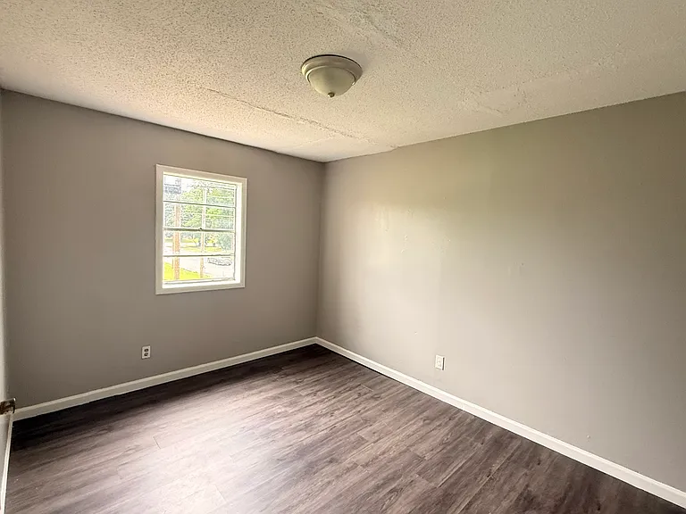 1600 Brentwood Dr #108 — Photo 8