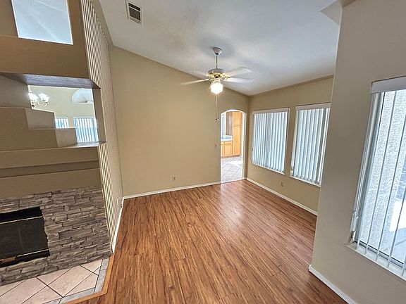 5th image of 4552 Bradpoint Dr