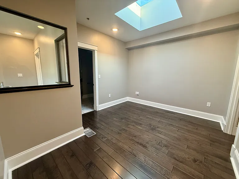 58 Howard St #434 — Photo 11