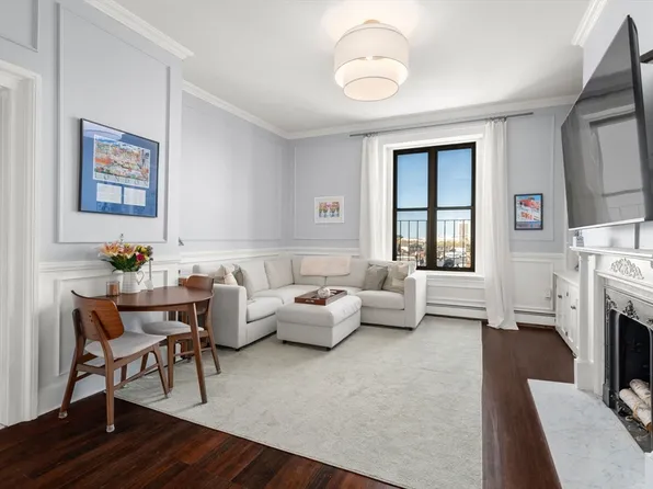 263 Commonwealth Ave APT 8, Boston, MA 02116