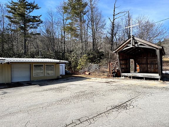 3rd image of 8375 State Highway 181