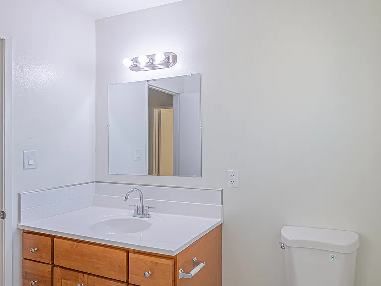 Upstair Full Bathroom