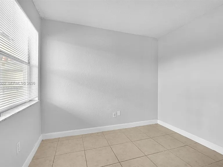 400 NW 65th Ave #213 — Photo 3