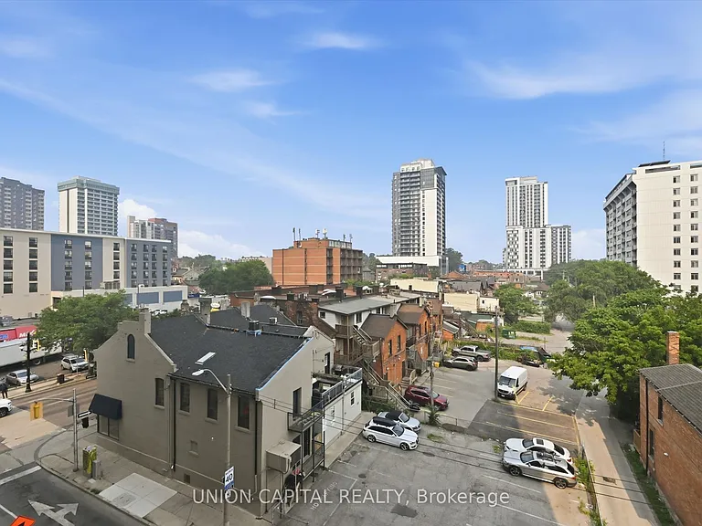 206 King St W #406 — Photo 7
