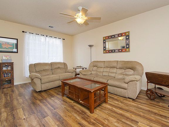 3rd image of 5016 Barlow Dr