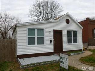 5513 Pennsylvania Ave, Saint Louis, MO 63111