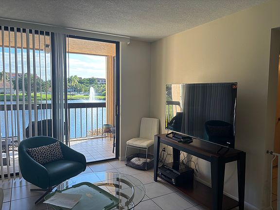 3rd image of 750 Egret Cir APT 6206