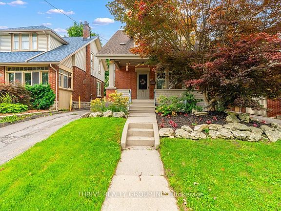 3rd image of 251 Ridout St S