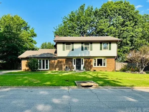 2009 Indian Trails St, Jonesboro, AR 72401