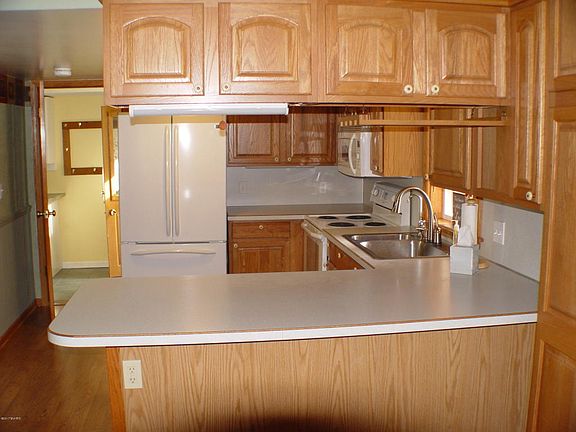 2nd image of 603 E Woodlawn Ave