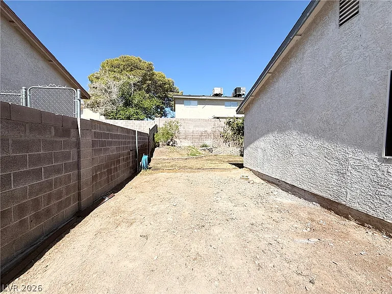 616 Greenway Rd — Photo 30