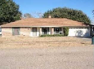 303 Presbytere Pkwy, Lafayette, LA 70503