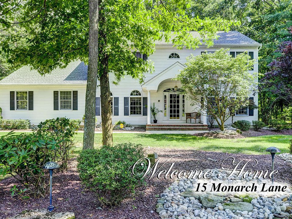 1st image of 15 Monarch Ln