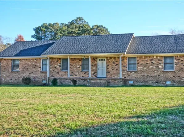 6 Peterson Ave, Smithfield, VA 23430