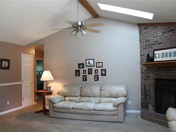 4th image of 7755 Gourley Ln