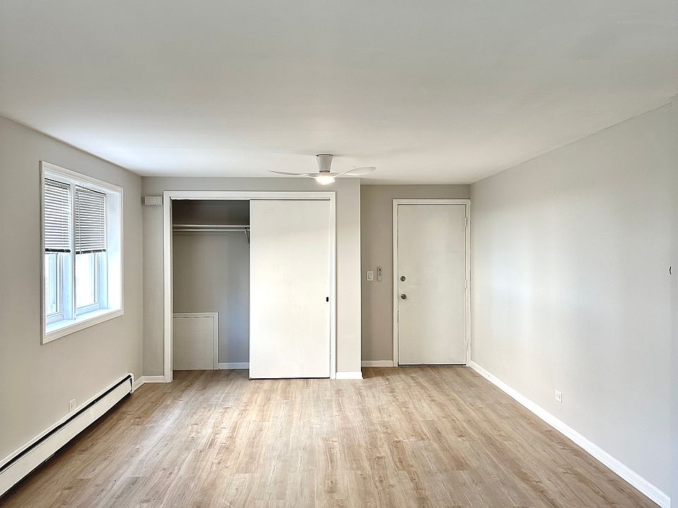 2nd image of 4424 N Central Ave #Gw