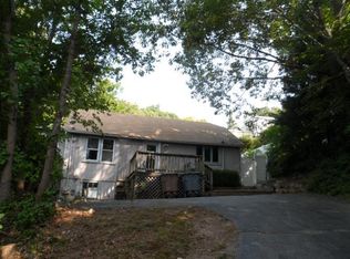 1 Hill Rd, Niantic, CT 06357