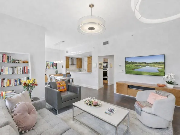 200 E Palmetto Park Road #7, Boca Raton, FL 33432