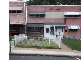 2150 Valley View Dr, Folcroft, PA 19032