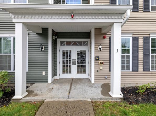 101 Corning Fairbanks Way #101