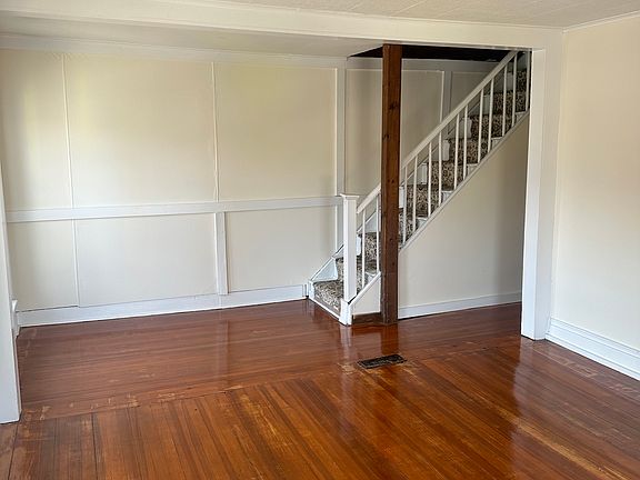 2nd image of 129 Main St #2W