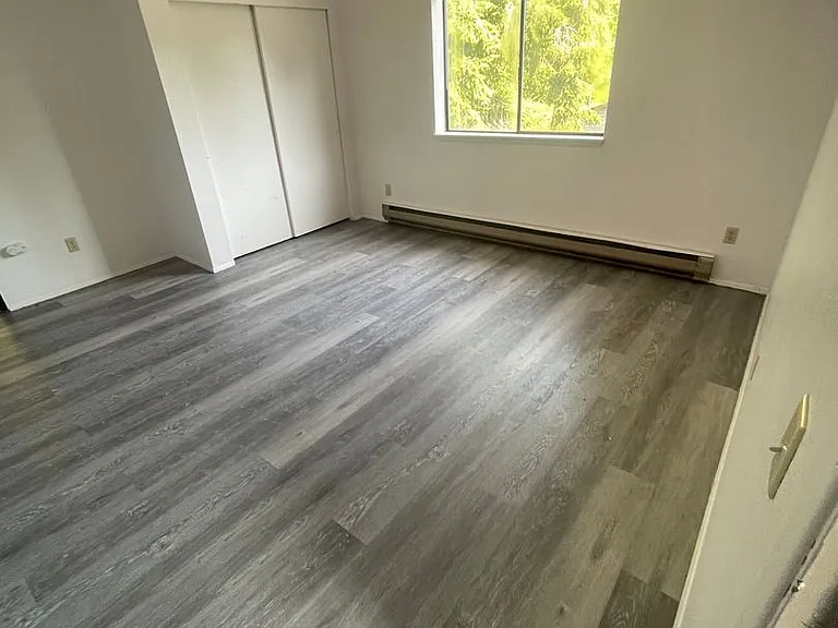 514 N F St — Photo 5