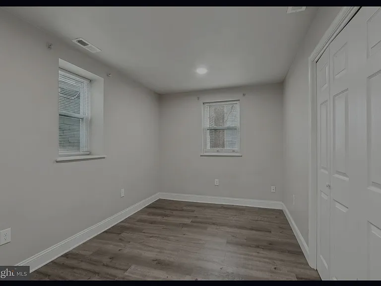5425 Ridgewood St #2 — Photo 10
