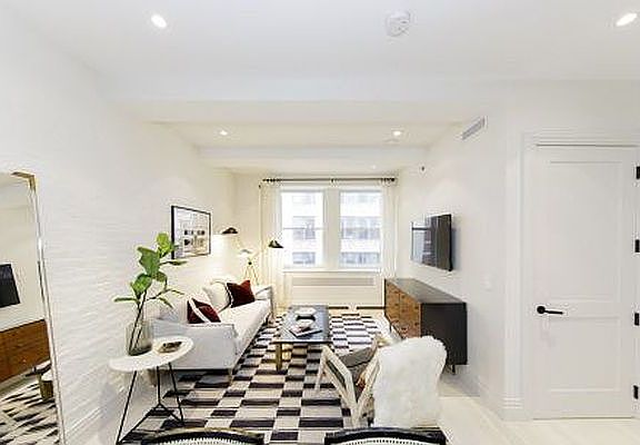 5th image of 43 W 27th St #4FR