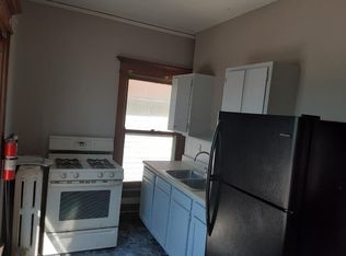 1320 1st Ave NW, Cedar Rapids, IA 52405